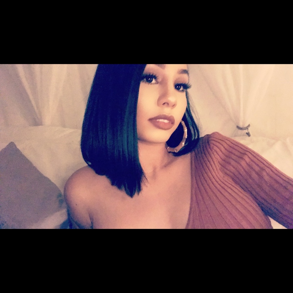 Meet your Posher, Sasha